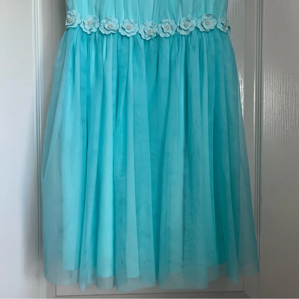 Speechless dress.